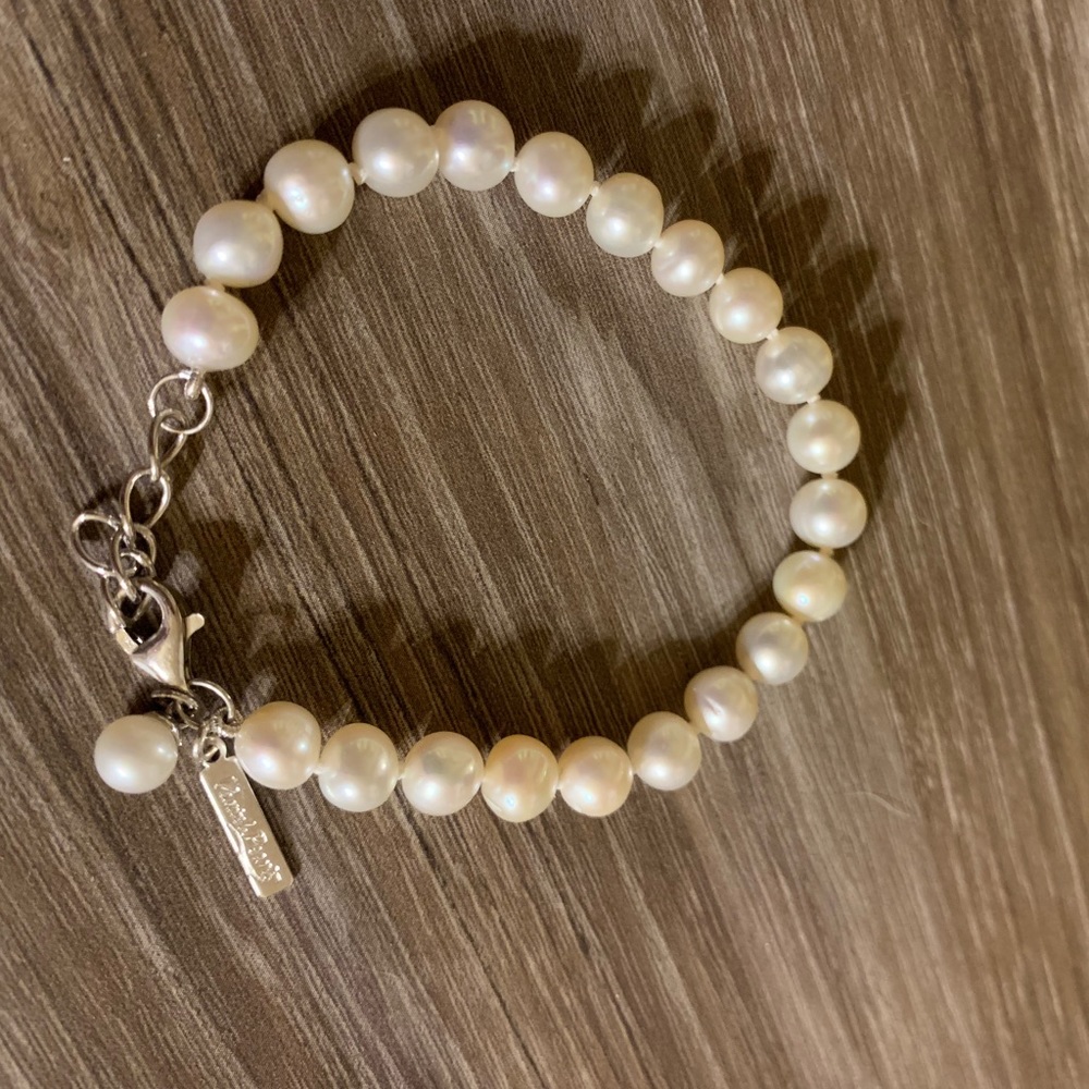 Pearl bracelet- VP size 7 pearl